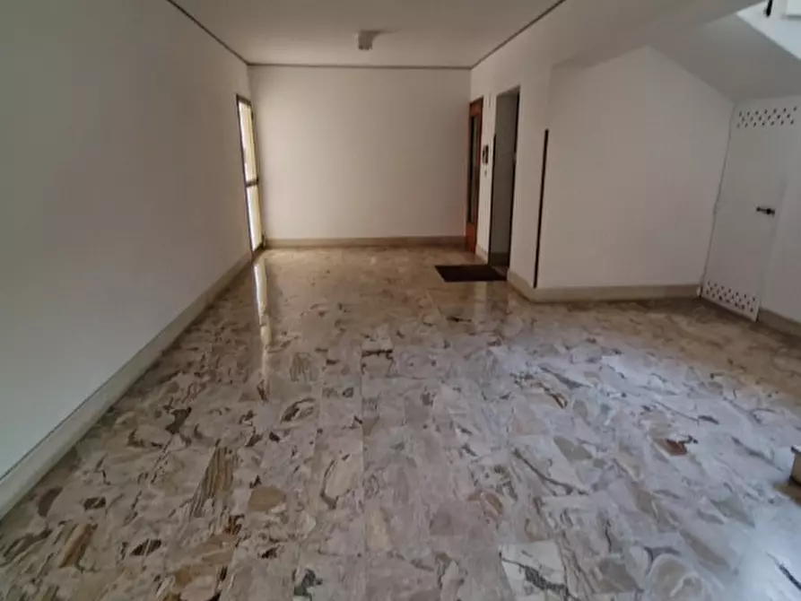 Immagine 2 di Appartamento in vendita  in Via Mantova, 27 a Reggio Di Calabria