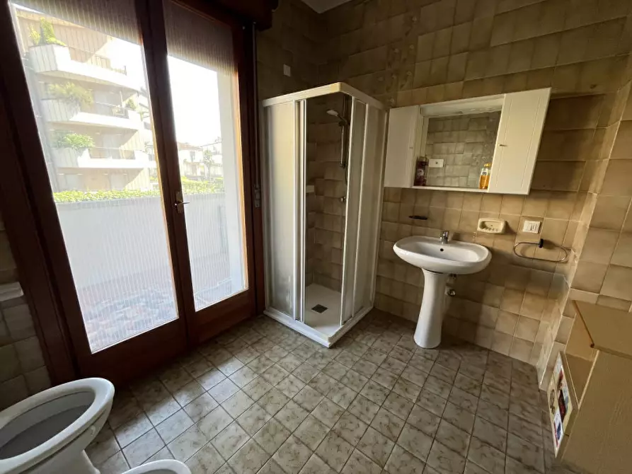 Immagine 5 di Appartamento in affitto  a Vicenza