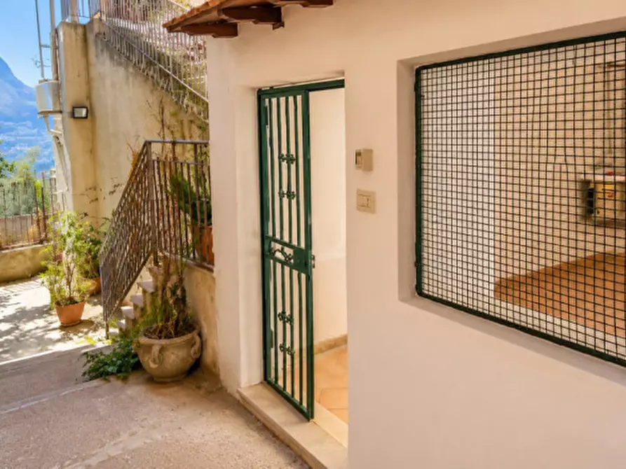 Immagine 1 di Appartamento in vendita  in Strada Vicinale San Martino a Monreale