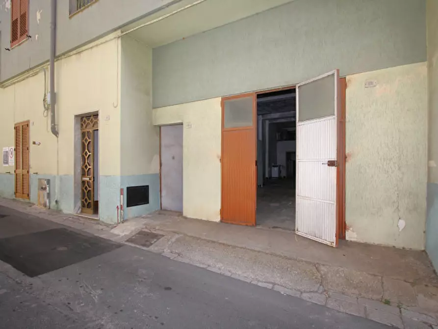 Immagine 8 di Casa indipendente in vendita  in Via Giacomo Leopardi a Parabita