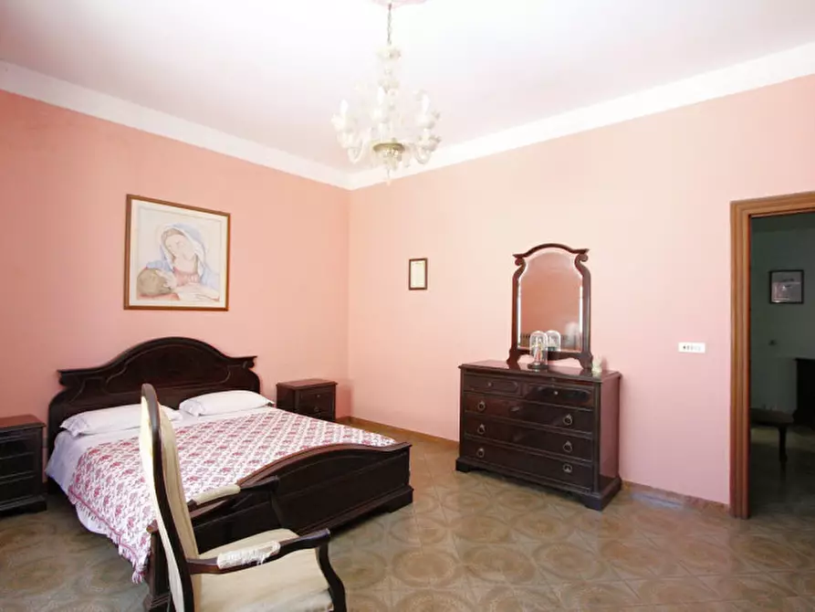 Immagine 17 di Casa indipendente in vendita  in Via Giacomo Leopardi a Parabita