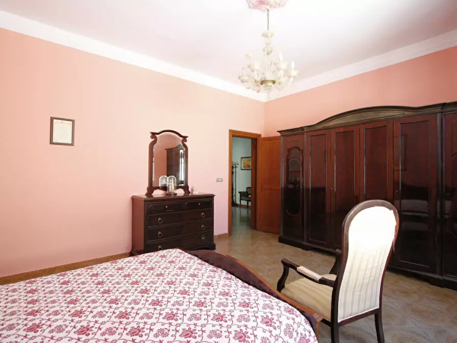 Immagine 18 di Casa indipendente in vendita  in Via Giacomo Leopardi a Parabita