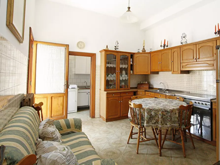 Immagine 26 di Casa indipendente in vendita  in Via Giacomo Leopardi a Parabita