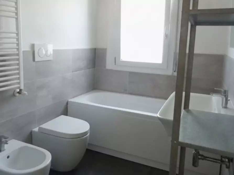 Immagine 8 di Appartamento in vendita  in Via Lame 75 a Castel Maggiore