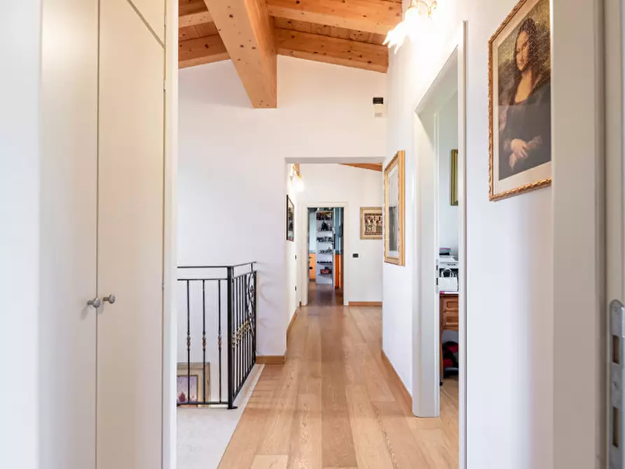 Immagine 10 di Villa in vendita  a Albignasego