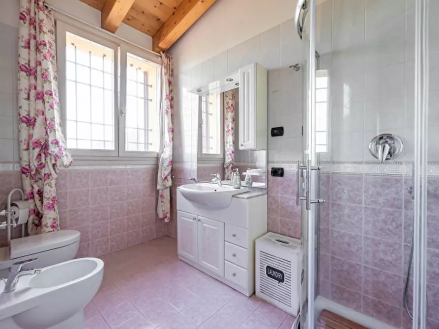 Immagine 12 di Villa in vendita  a Albignasego