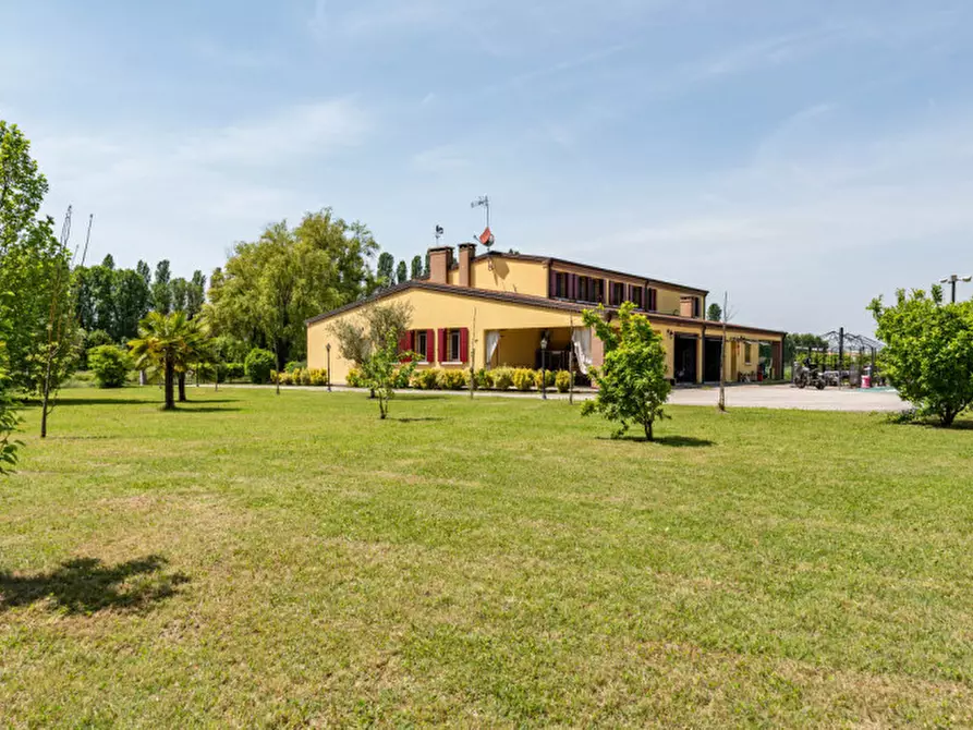 Immagine 20 di Villa in vendita  a Albignasego