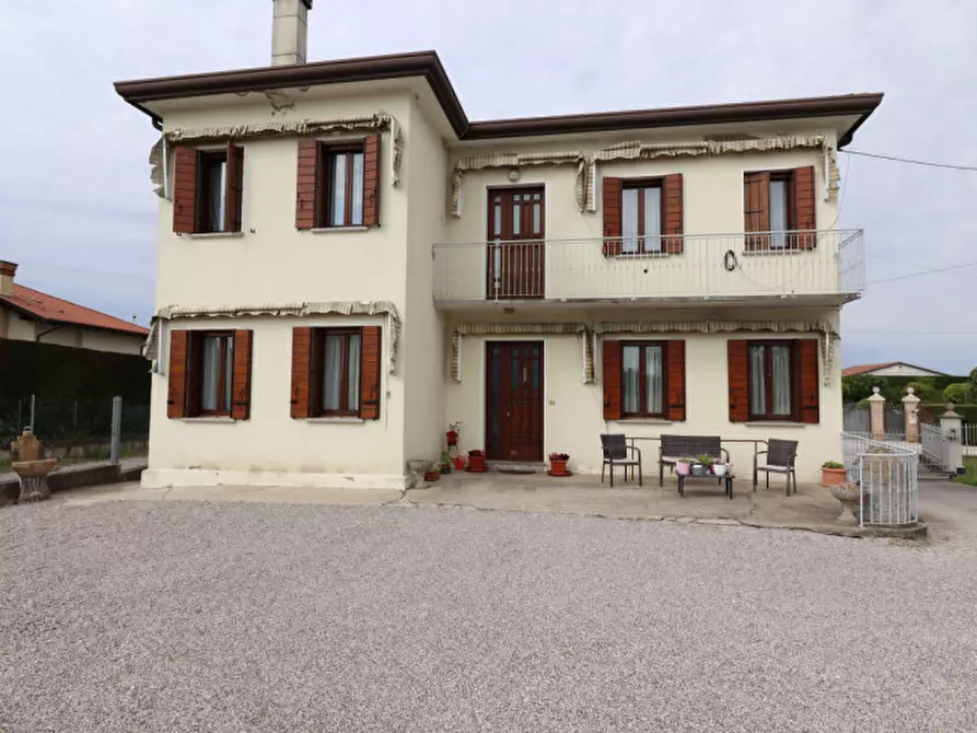 Immagine 1 di Casa indipendente in vendita  in Via Chiusa a Sant'angelo Di Piove Di Sacco