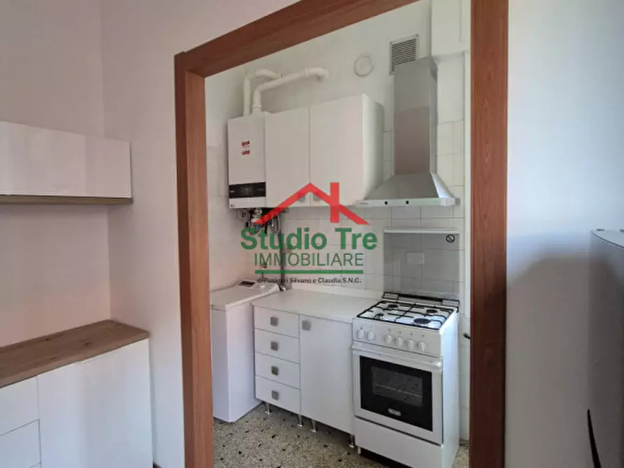 Immagine 3 di Appartamento in affitto  in Via Baldassarre Galuppi a Venezia