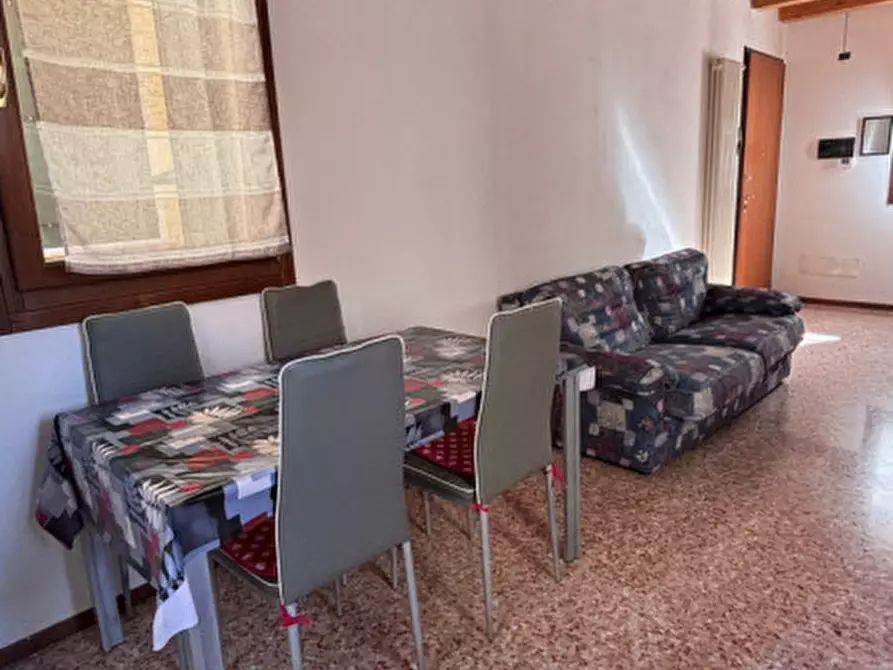 Immagine 4 di Appartamento in affitto  in Piazza Trento a Este