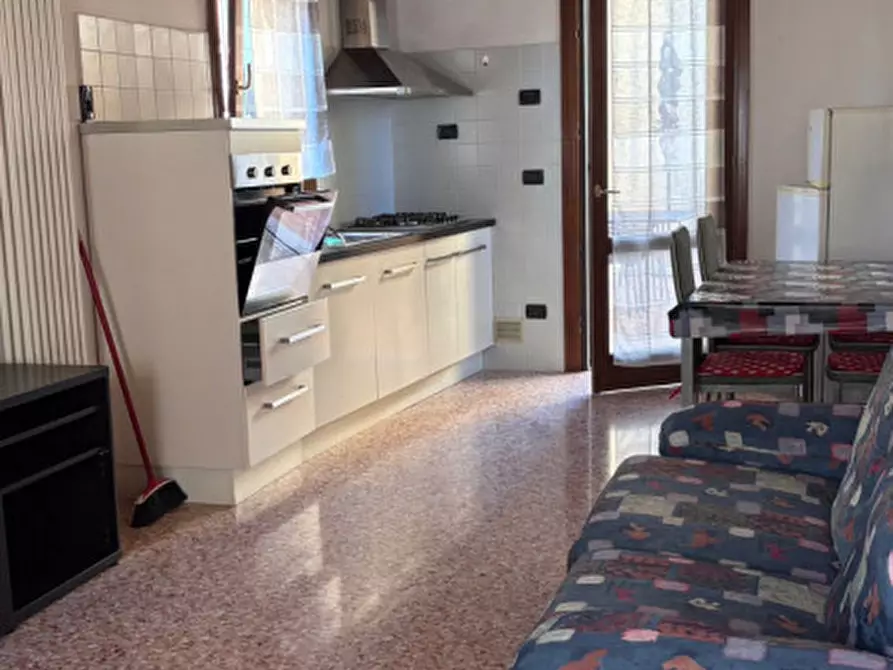 Immagine 5 di Appartamento in affitto  in Piazza Trento a Este
