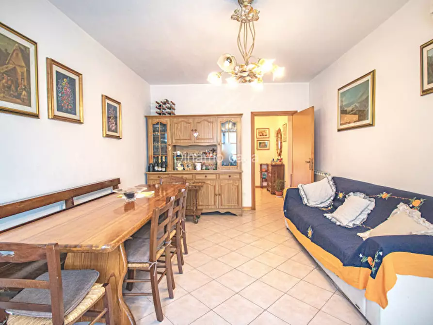 Immagine 1 di Appartamento in vendita  in Via Anzio a Prato