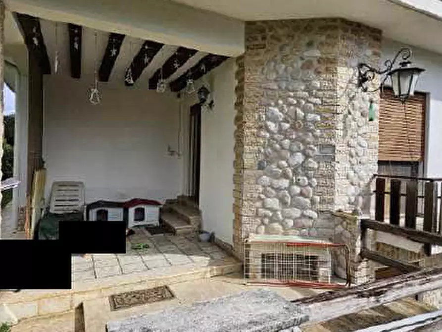 Immagine 3 di Casa indipendente in vendita  in Via degli Alpini, 75 a Giavera Del Montello