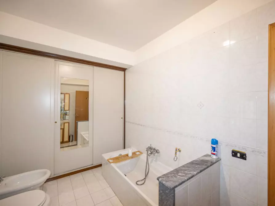 Immagine 22 di Appartamento in vendita  in Via Umberto Terracini a Messina