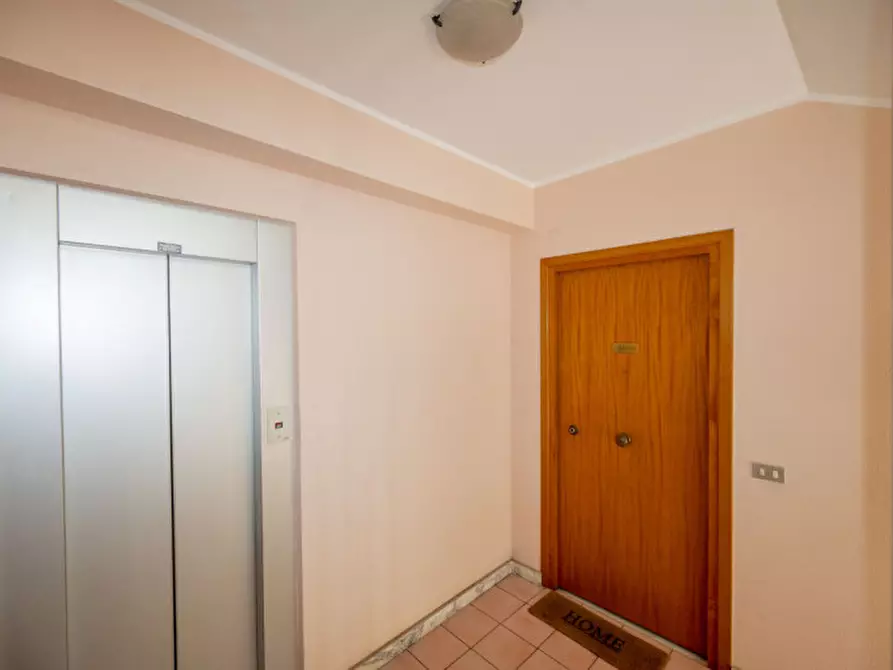 Immagine 41 di Appartamento in vendita  in Via Umberto Terracini a Messina