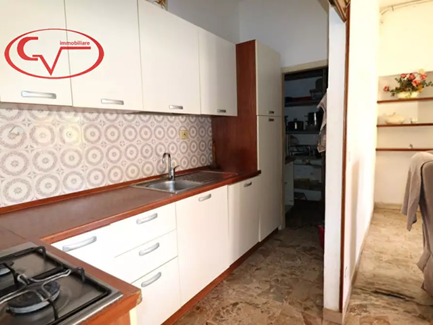 Immagine 6 di Appartamento in vendita  in via Po a Montevarchi