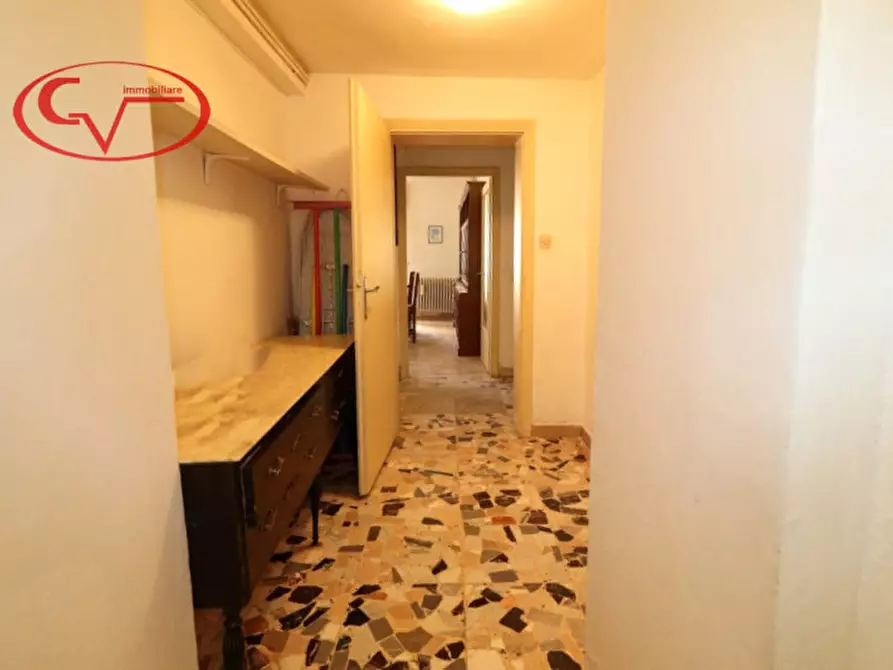 Immagine 12 di Appartamento in vendita  in via Po a Montevarchi