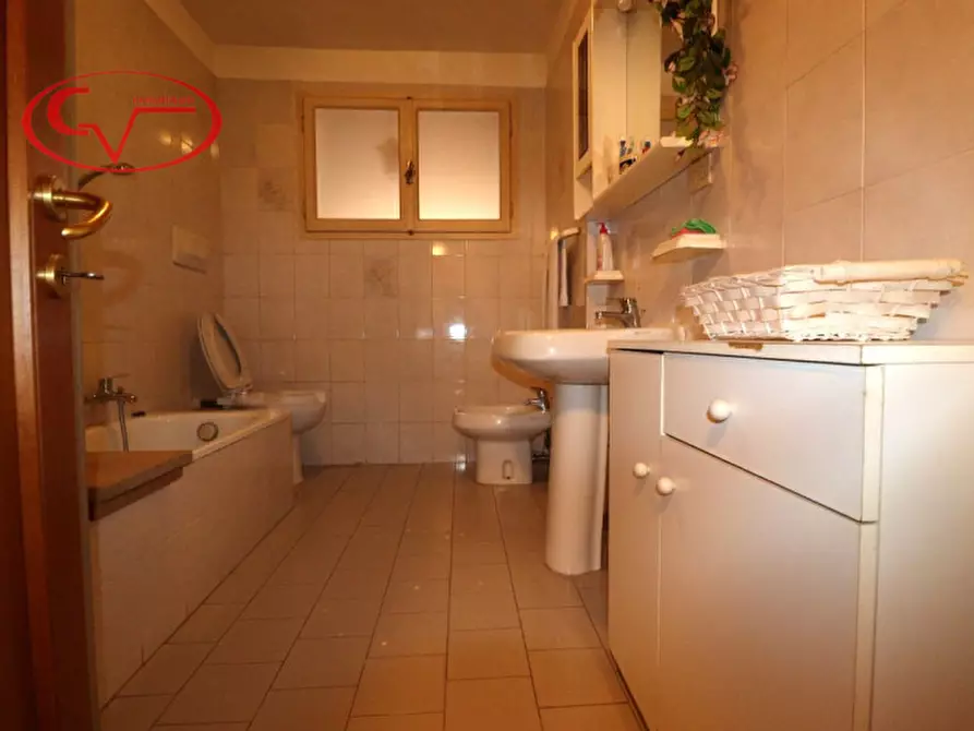 Immagine 17 di Appartamento in vendita  in via Po a Montevarchi