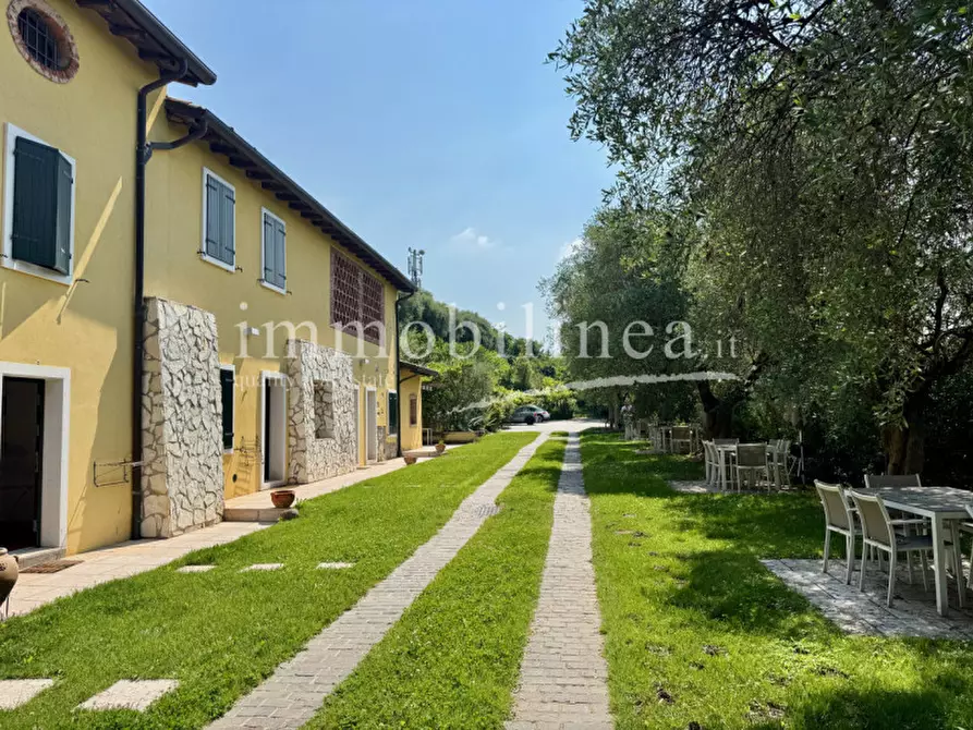 Immagine 10 di Appartamento in vendita  in STRADA MAZZANO n. 1 Piano T-1 a Bardolino