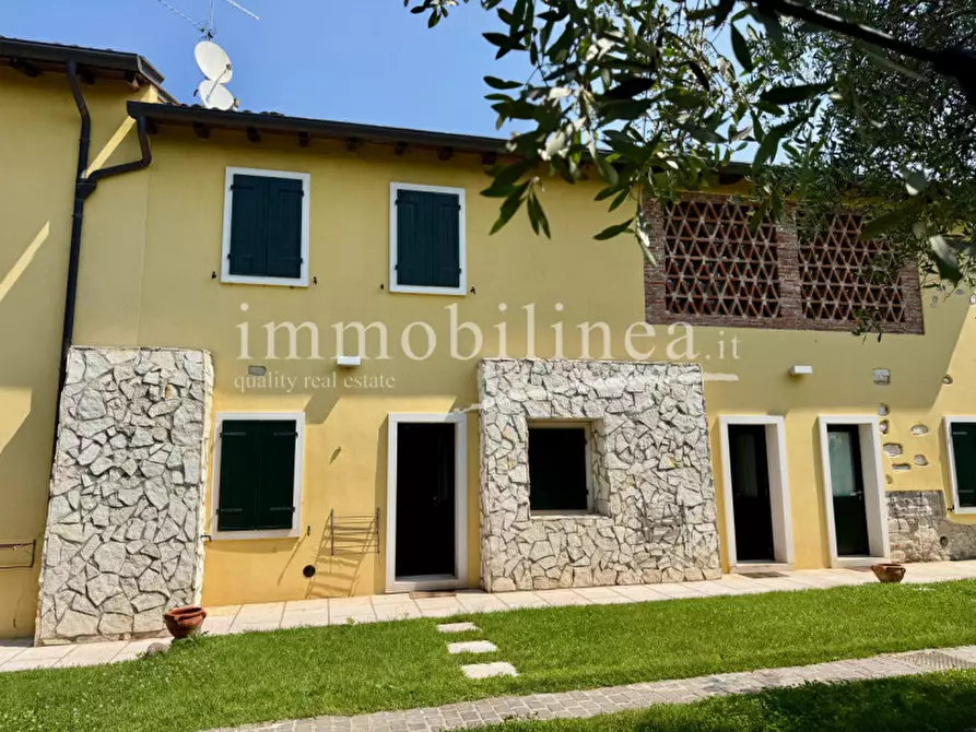 Immagine 12 di Appartamento in vendita  in STRADA MAZZANO n. 1 Piano T-1 a Bardolino