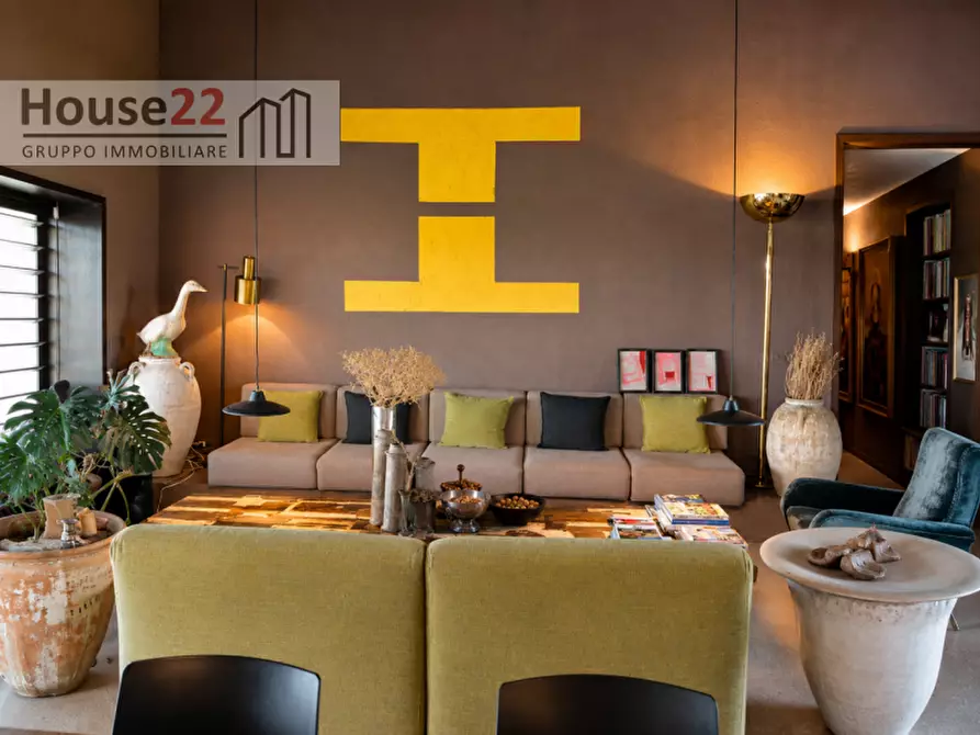 Immagine 21 di Villa in vendita  a Brindisi