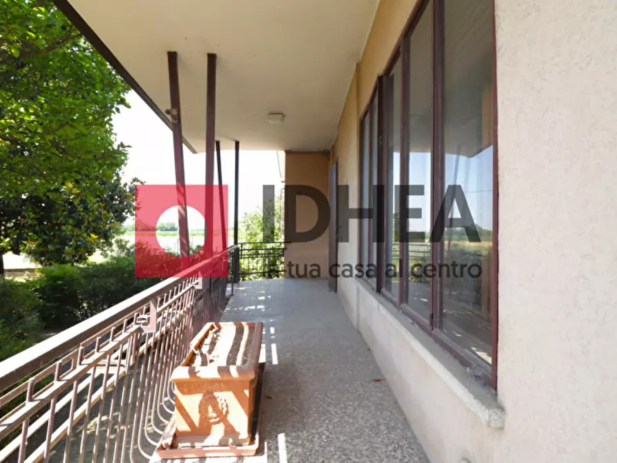 Immagine 4 di Casa indipendente in vendita  in Via Antonio Canova a Paese