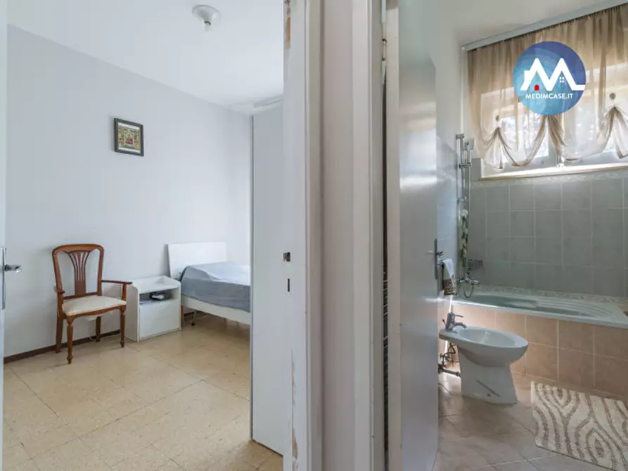 Immagine 9 di Appartamento in vendita  in Via Pasqualino Bini a Pesaro