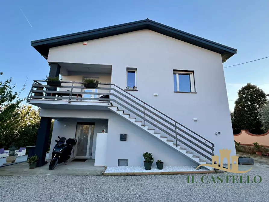 Immagine 1 di Casa indipendente in vendita  in Sanfatucchio a Castiglione Del Lago