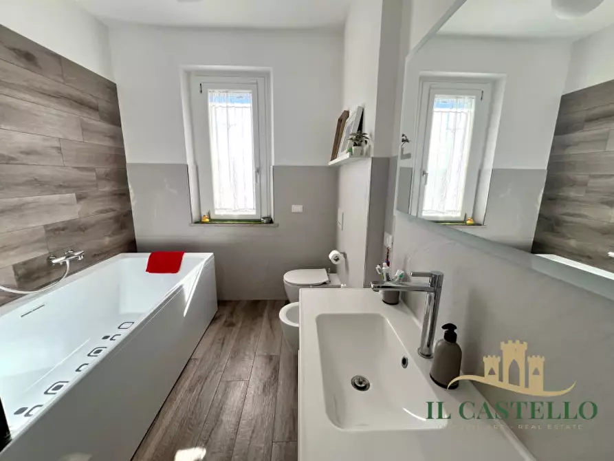 Immagine 19 di Casa indipendente in vendita  in Sanfatucchio a Castiglione Del Lago