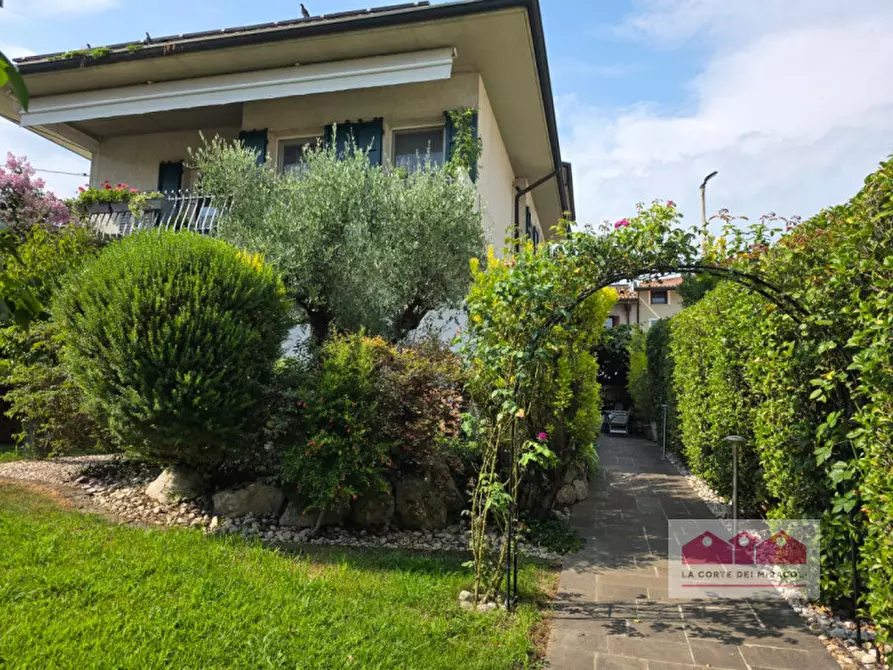 Immagine 1 di Casa bifamiliare in vendita  in Strada di Polegge a Vicenza