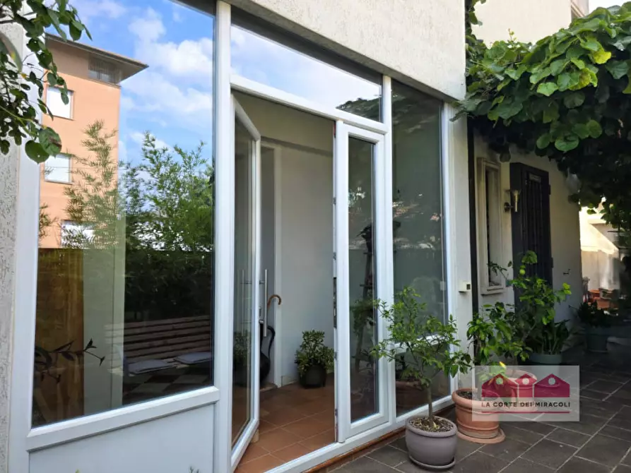 Immagine 3 di Casa bifamiliare in vendita  in Strada di Polegge a Vicenza