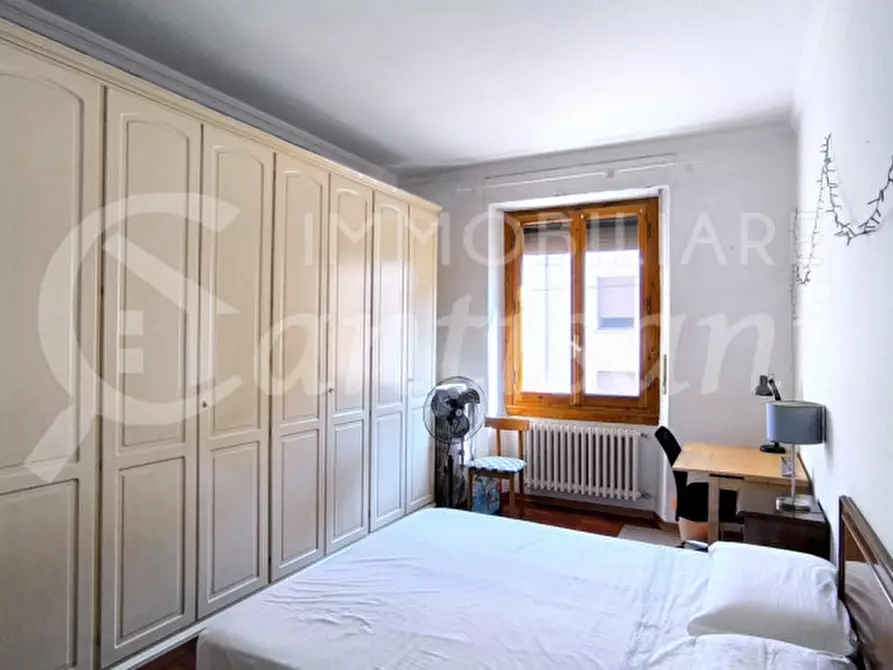 Immagine 1 di Appartamento in vendita  in Via Alfredo Oriani a Firenze