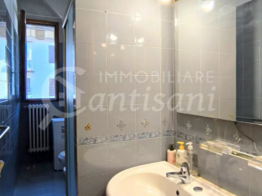 Immagine 13 di Appartamento in vendita  in Via Alfredo Oriani a Firenze