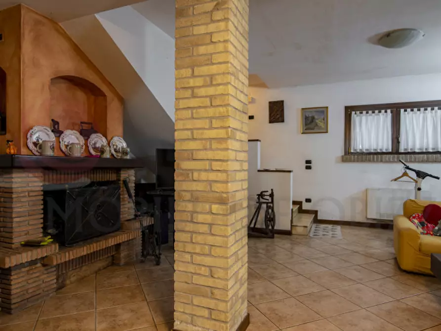 Immagine 16 di Casa indipendente in vendita  in Via Due Torri a Due Carrare