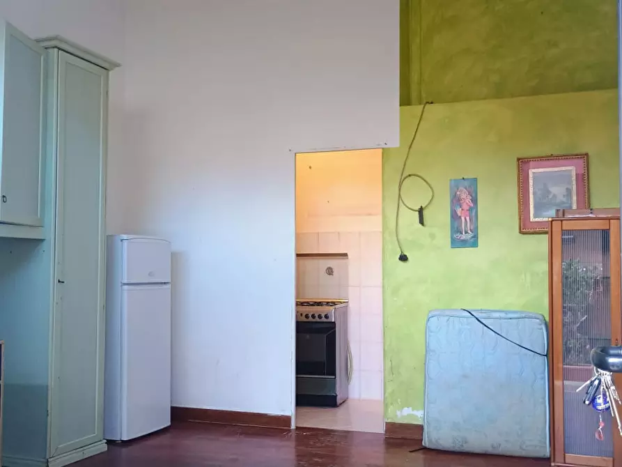Immagine 1 di Negozio in affitto  in Via Vittorio Lazzarini a Roma
