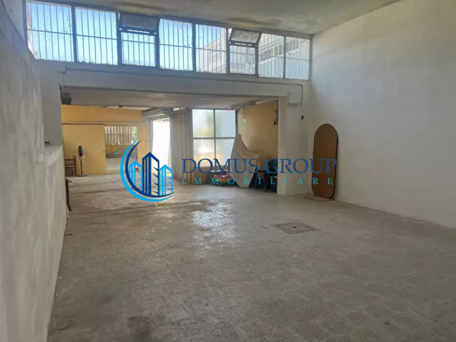 Immagine 5 di Laboratorio in vendita  in Via Villafalletto a Roma