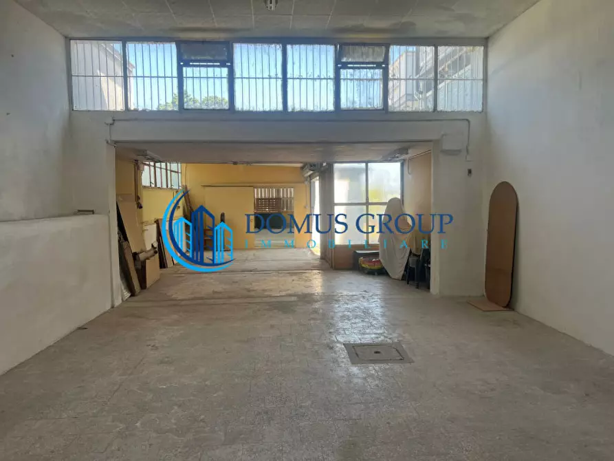 Immagine 8 di Laboratorio in vendita  in Via Villafalletto a Roma
