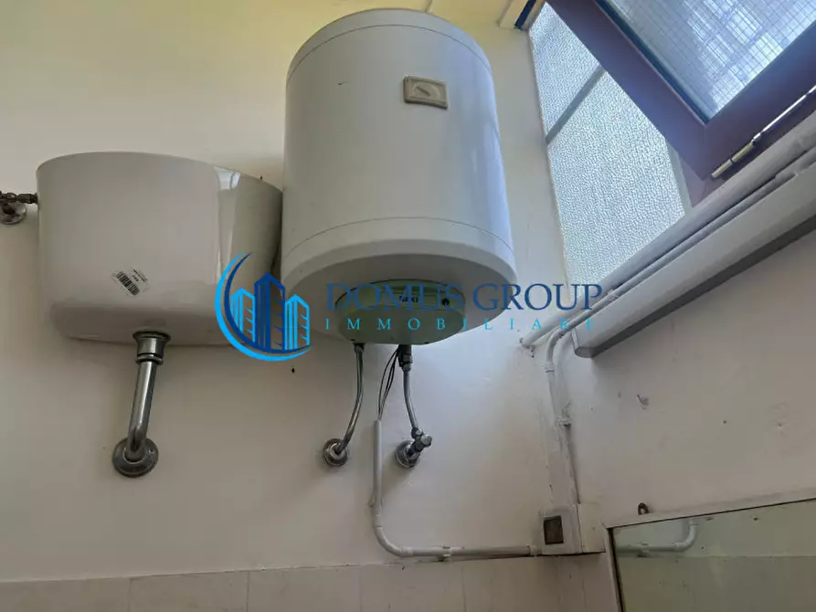Immagine 19 di Laboratorio in vendita  in Via Villafalletto a Roma