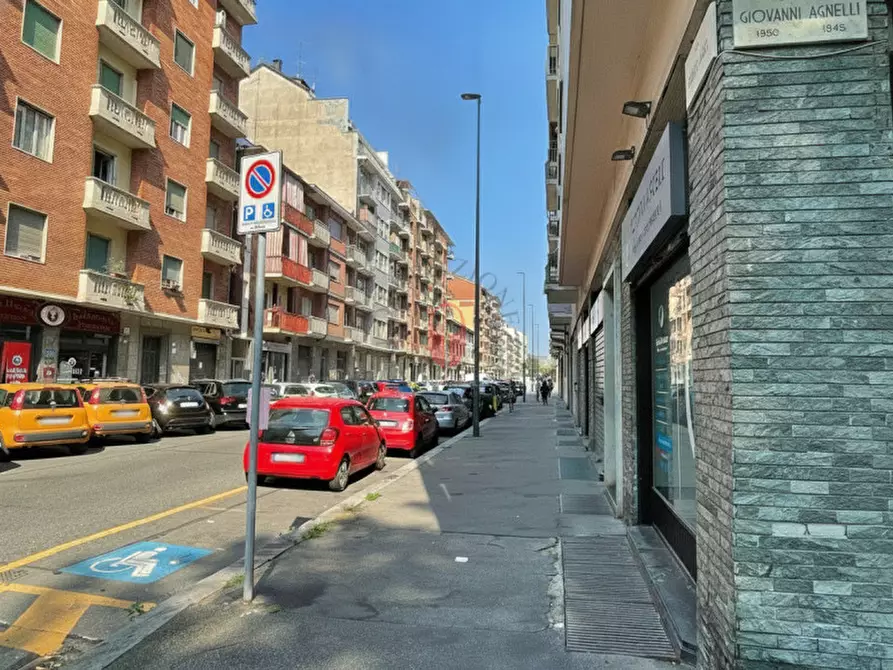 Immagine 5 di Negozio in vendita  in Corso Giovanni Agnelli 104 a Torino