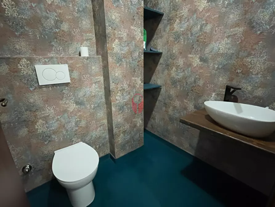 Immagine 22 di Negozio in vendita  in Corso Giovanni Agnelli 104 a Torino