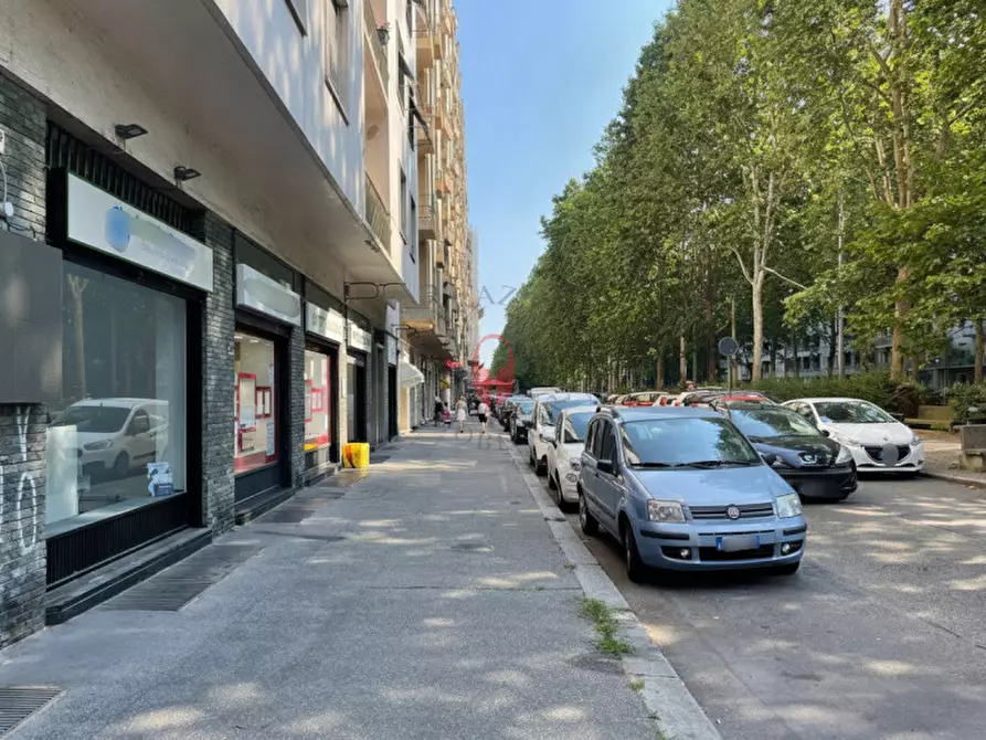 Immagine 24 di Negozio in vendita  in Corso Giovanni Agnelli 104 a Torino