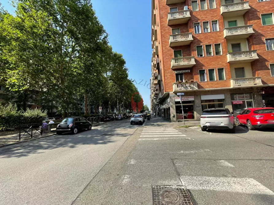Immagine 28 di Negozio in vendita  in Corso Giovanni Agnelli 104 a Torino