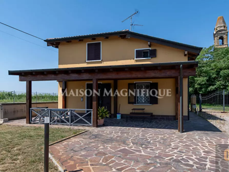 Immagine 1 di Casa indipendente in vendita  in Via Ponticelli a Malalbergo