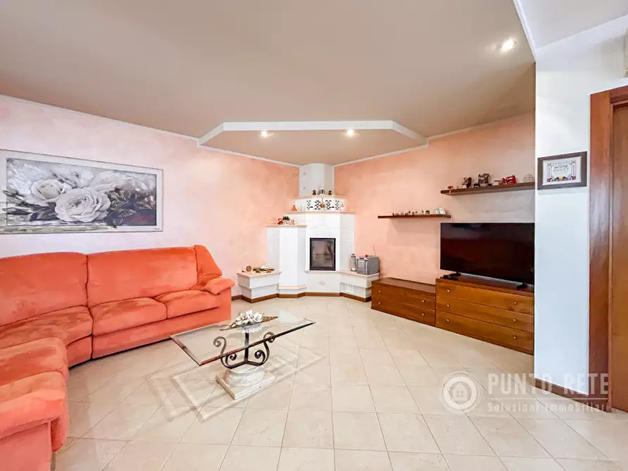 Immagine 18 di Casa bifamiliare in vendita  in Via Aldo Moro a Trevenzuolo