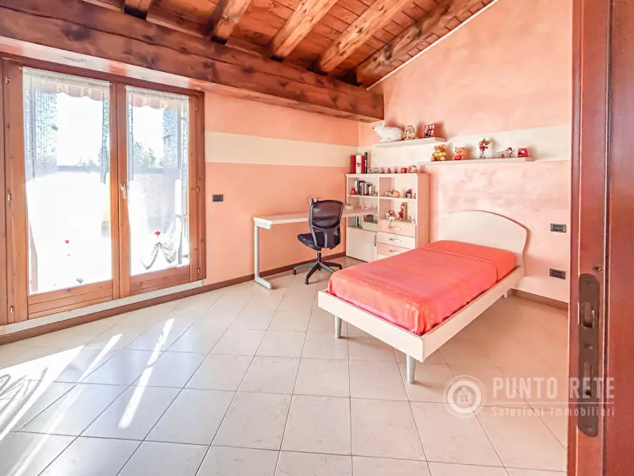 Immagine 36 di Casa bifamiliare in vendita  in Via Aldo Moro a Trevenzuolo