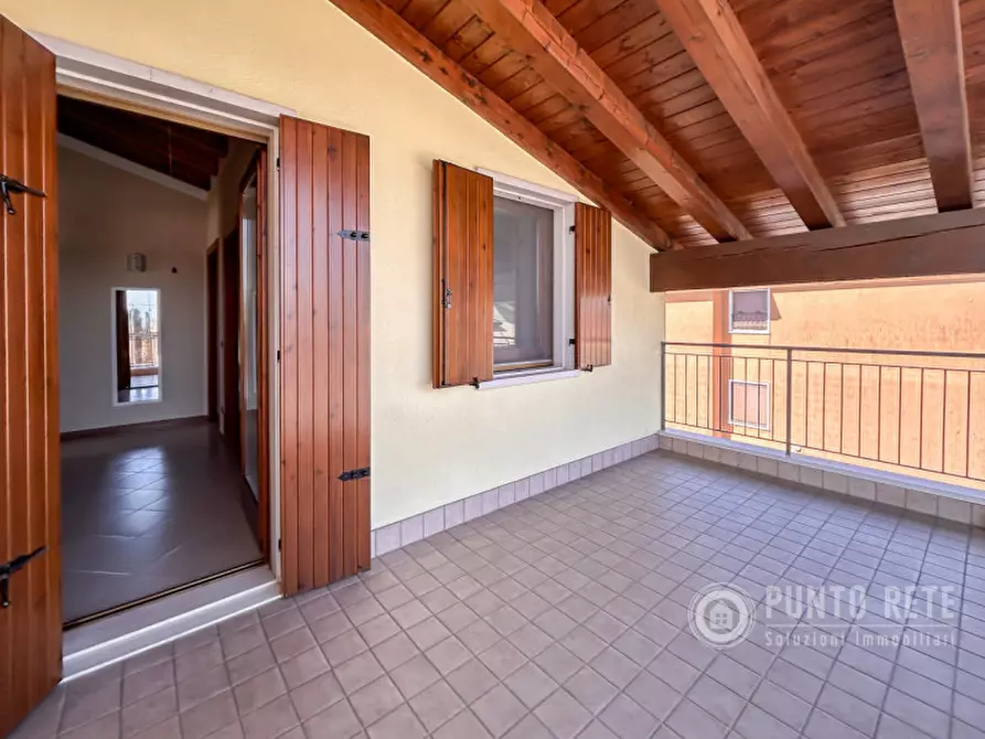 Immagine 48 di Casa bifamiliare in vendita  in Via Aldo Moro a Trevenzuolo