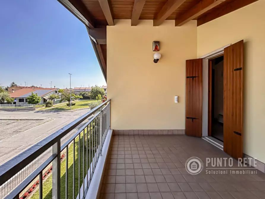 Immagine 49 di Casa bifamiliare in vendita  in Via Aldo Moro a Trevenzuolo