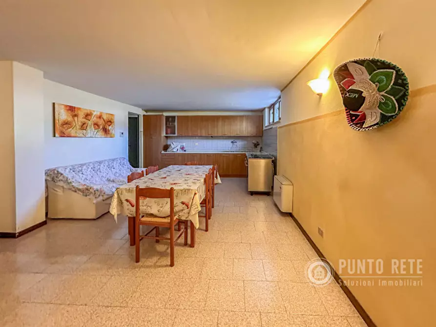 Immagine 59 di Casa bifamiliare in vendita  in Via Aldo Moro a Trevenzuolo
