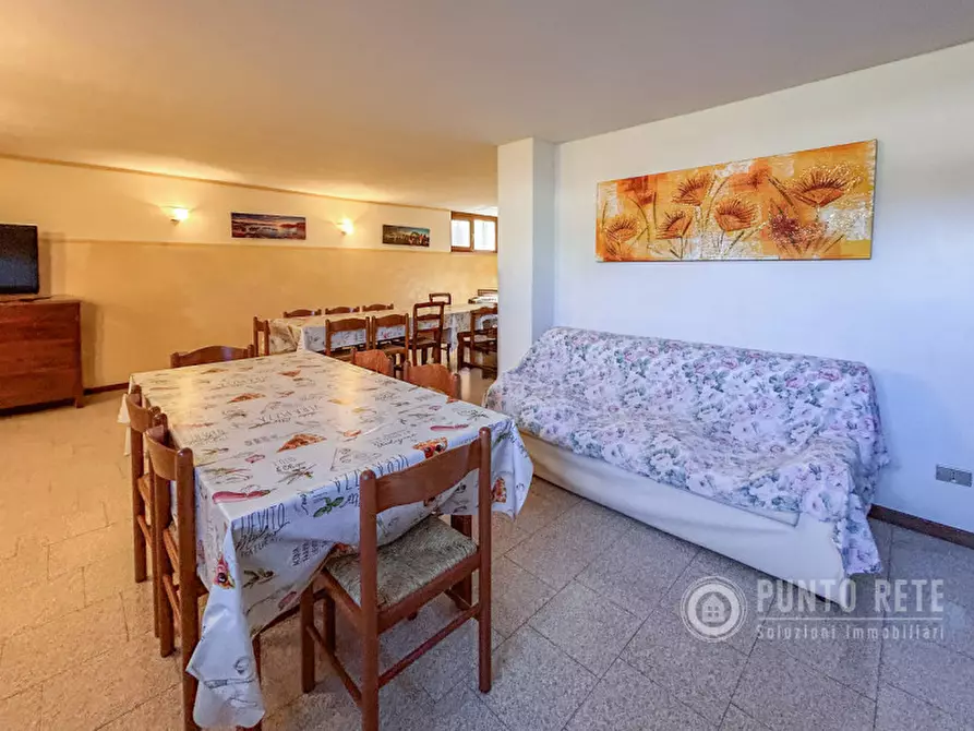 Immagine 60 di Casa bifamiliare in vendita  in Via Aldo Moro a Trevenzuolo