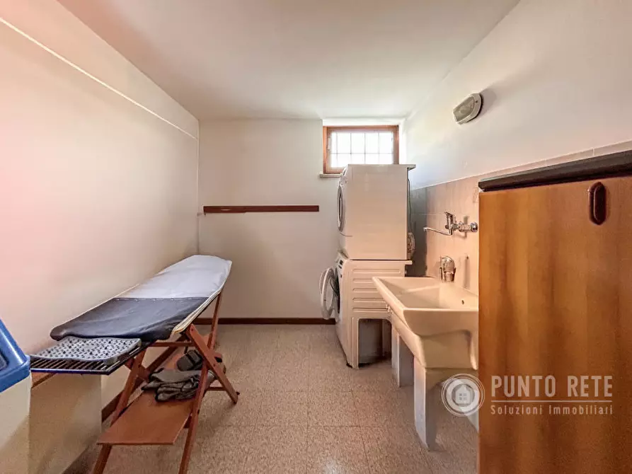 Immagine 64 di Casa bifamiliare in vendita  in Via Aldo Moro a Trevenzuolo